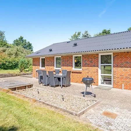 Casa de Férias Amra - 1-9km From The Sea By Interhome Sæby